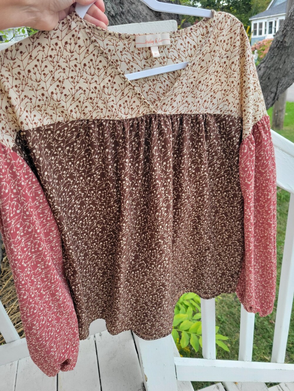 HALEY & CO blouse, Size-Medium, Color-multi
